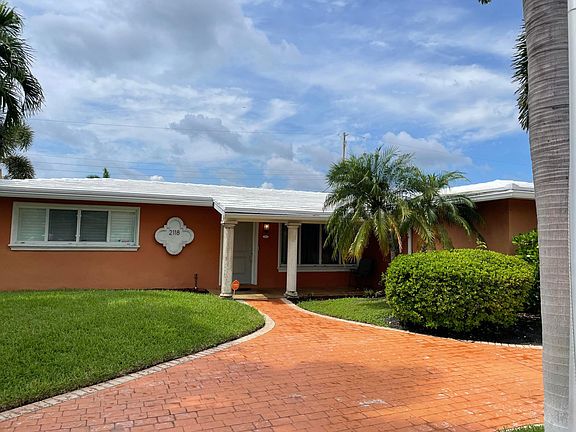 3rd image of 2118 NE 57th Street