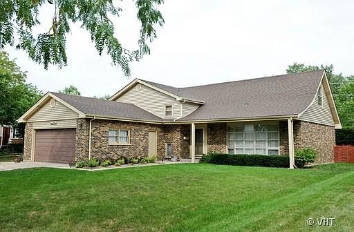 1st image of 7 N Regency Dr E
