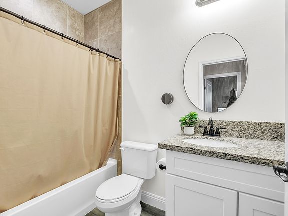 4th image of 9498 Village Center Dr