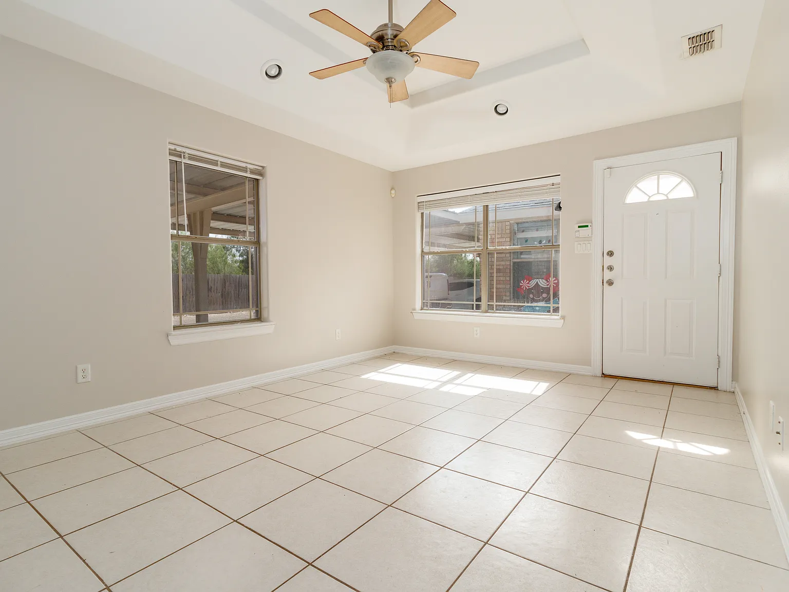 3612 Zelma — Photo 3