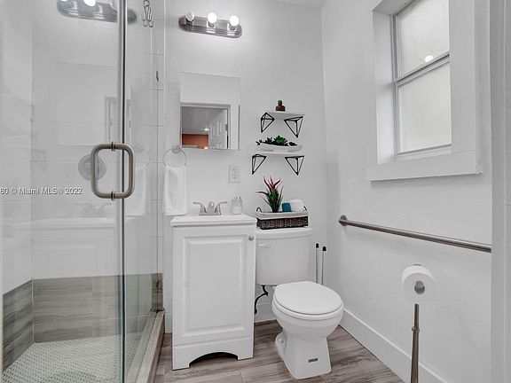3rd image of 55 NE 59th St #8