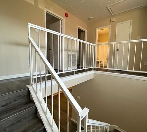 3rd image of 55 E Park West Dr