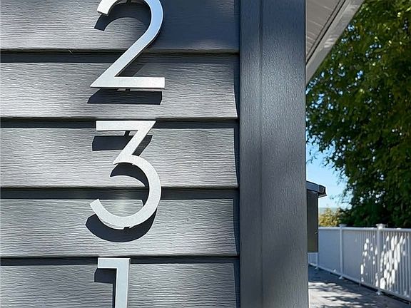 2nd image of 231 W 3rd St