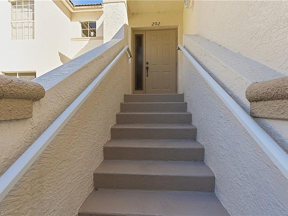3rd image of 9290 Bayberry BEND #202