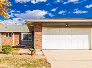 1719 Forest Hills Dr UNIT D, Saint Charles, MO 63303