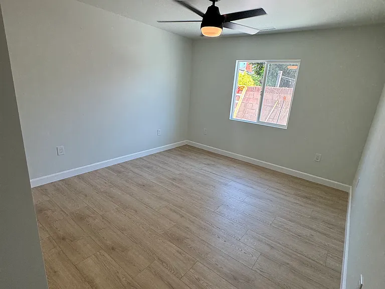 11313 Groveside Ave — Photo 16