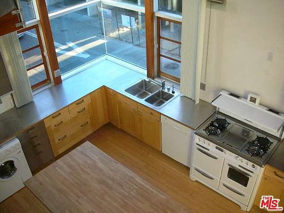 3rd image of 12 29th Ave APT 3
