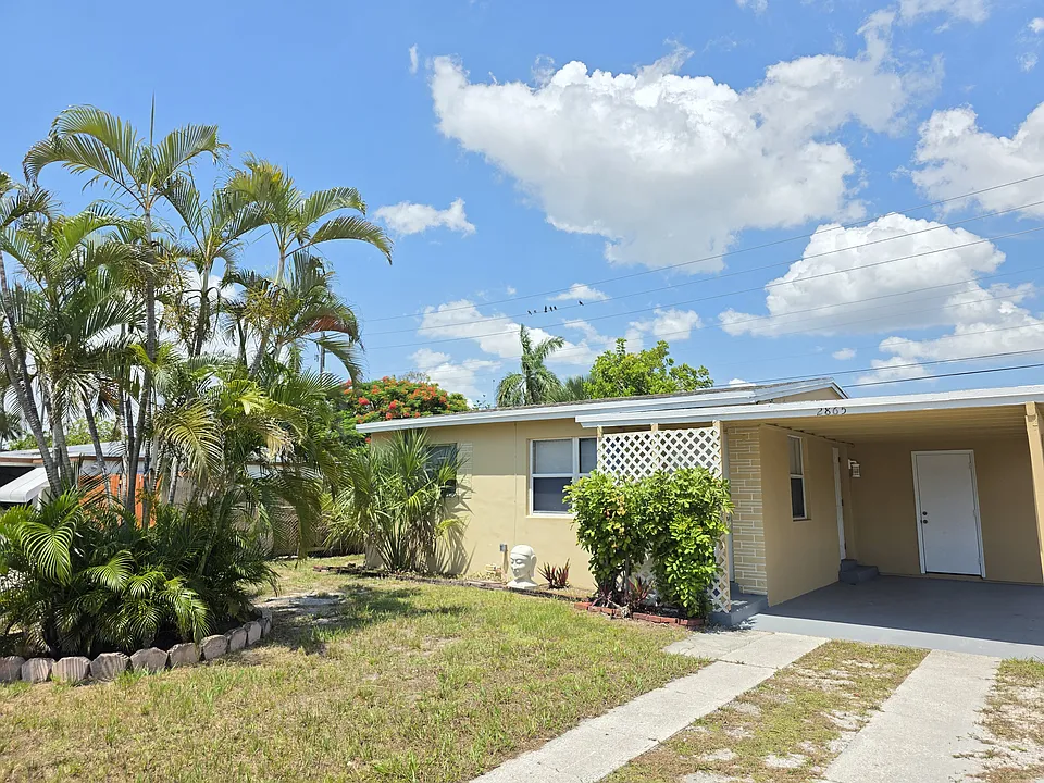 2865 NE 12th Ter