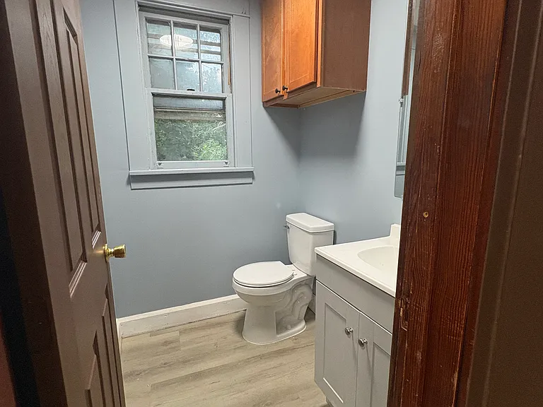 35 Clare Ave — Photo 8