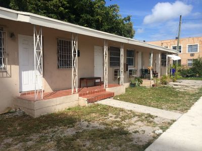 471 NW 37th St, Miami, FL, 33127