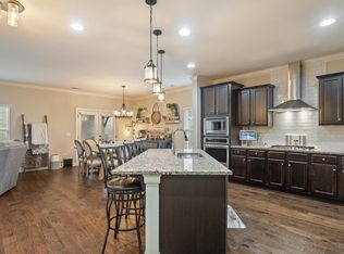 1245 Hunters Gate Dr, Birmingham, AL 35242