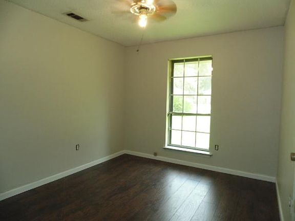 5th image of 4211 Gwendolyn Dr