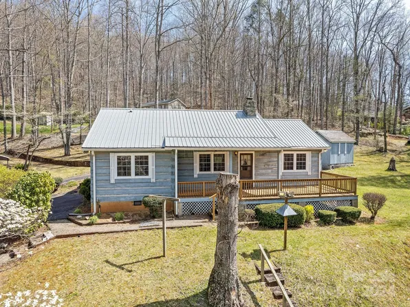 153 Forest Hill Rd, Waynesville, NC 28785