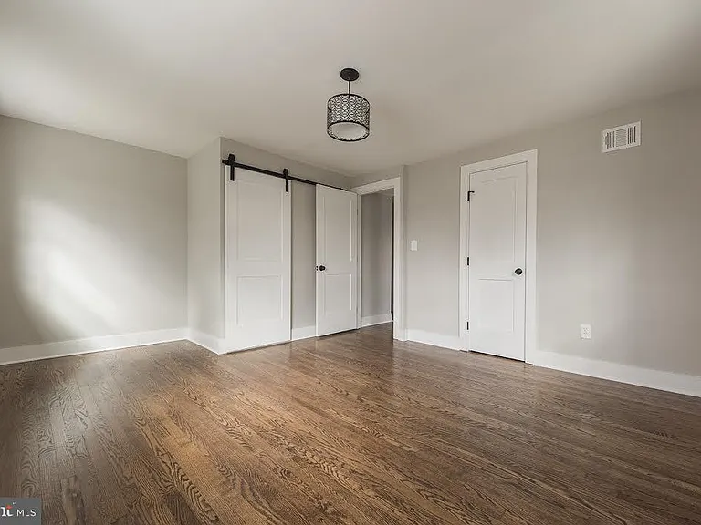 609 Ramsey St — Photo 8