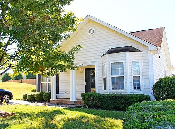 2nd image of 2012 Taras Trace Dr