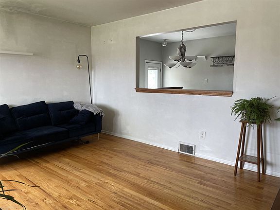3rd image of 30656 Roan Dr