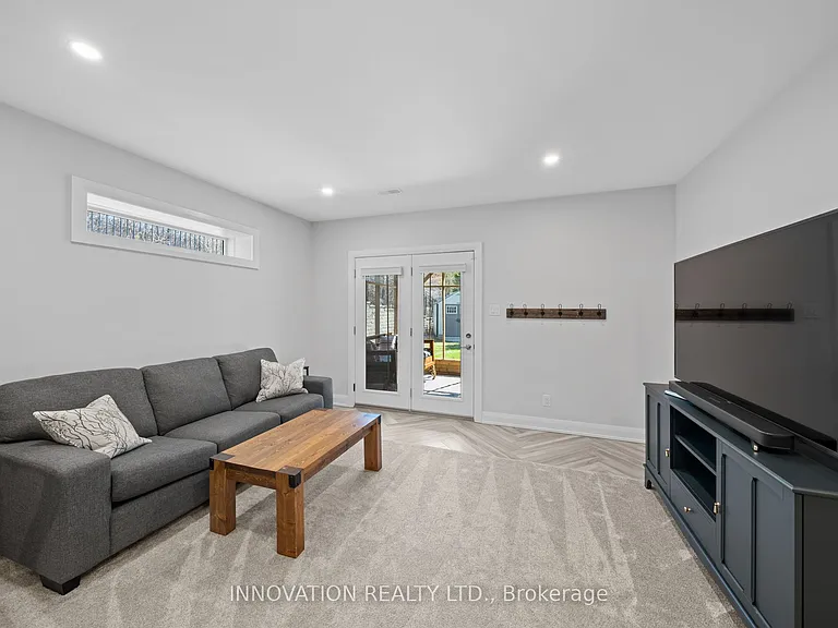 601 Meadowridge Cir — Photo 20