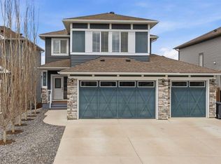 660 S Harrison Ct, Crossfield, AB T0M0S0