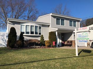 21 Grace Dr, Old Bridge, NJ 08857