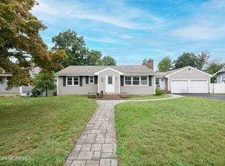 24 N Gtwy, Toms River, NJ 08753