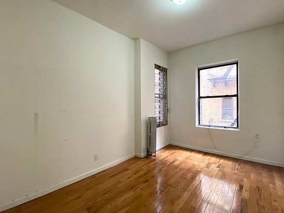 5th image of 3440 Broadway APT 4C