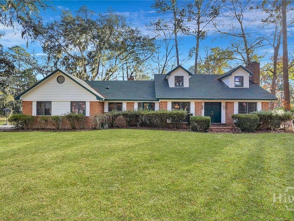 1st image of 15 Coffee Woods Dr