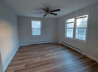 471 W Main St, Southington, CT 06489