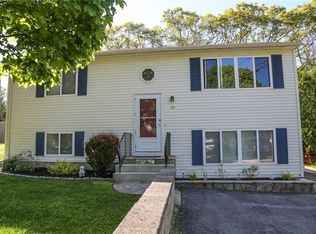 45 Emily Ln, Warwick, RI 02886