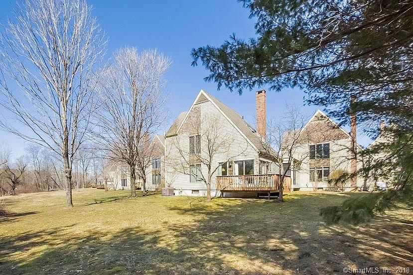 1st image of 6 Arrowwood Ct #6