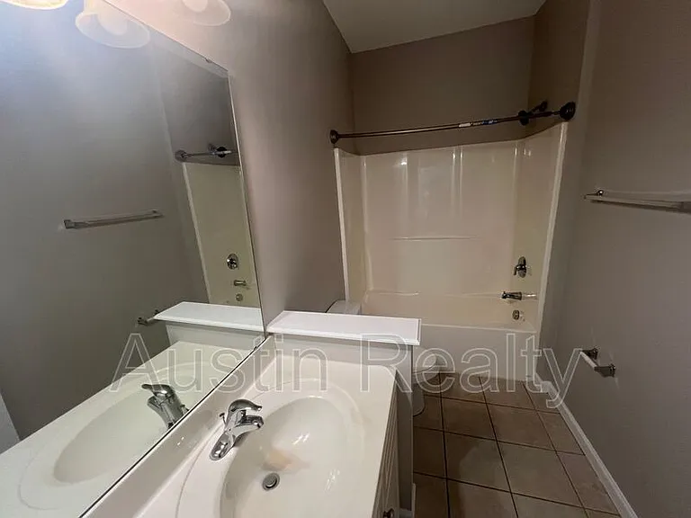 6431 Brookfield Court Dr #203 — Photo 9