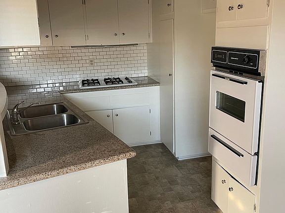 2nd image of 1420 W 148th St #6