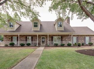 319 Regal Dr, Murfreesboro, TN 37129