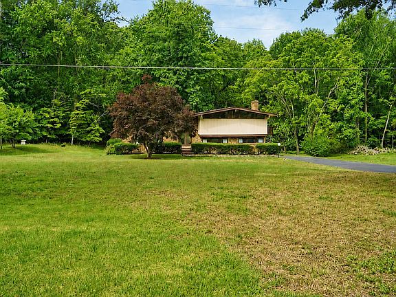 2nd image of 1019 Damascus Church Rd