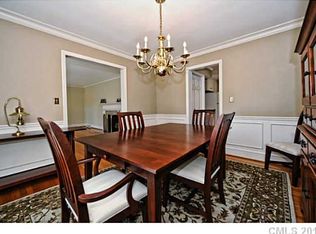 1020 Wimbledon Rd, Charlotte, NC 28209