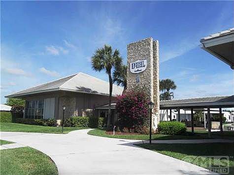 1st image of 1114 Lake Ter APT 211A