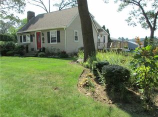 160 Everleth Ave, Warwick, RI 02888