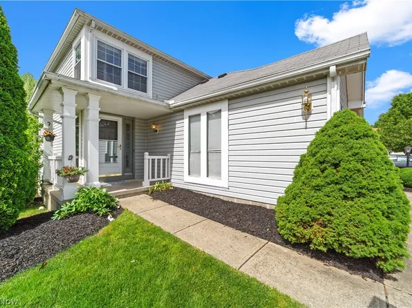 1200 Pinecrest Pl, Willoughby, OH 44094