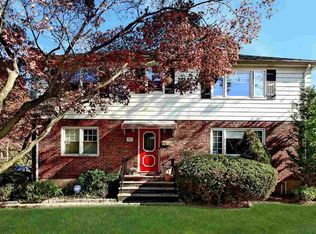341 S Prospect Ave, Bergenfield, NJ 07621