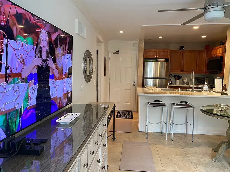 8889 Caminito Plaza Centro #7103 — Photo 7