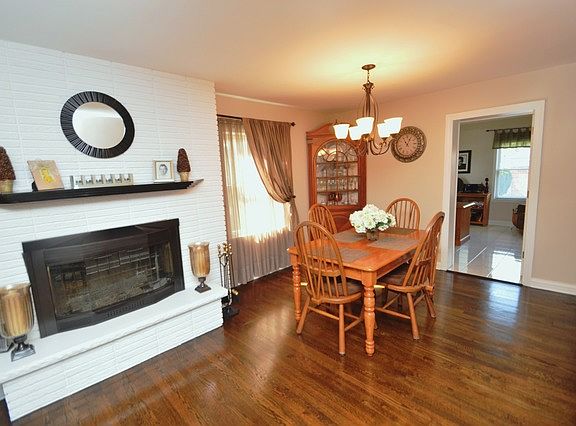5th image of 1358 Portsmouth Ave