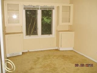 4th image of 15102 Kinloch