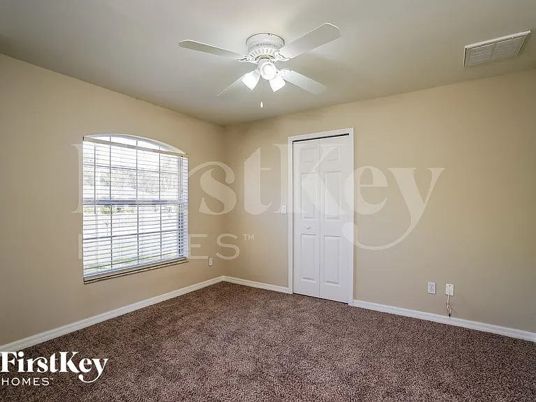 3919 3rd St W — Photo 12