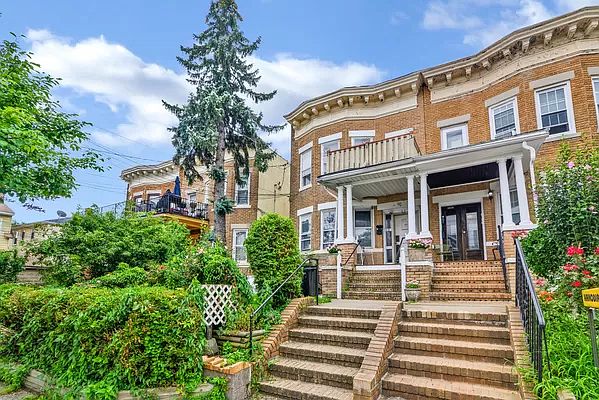 1st image of 85-32 125th St