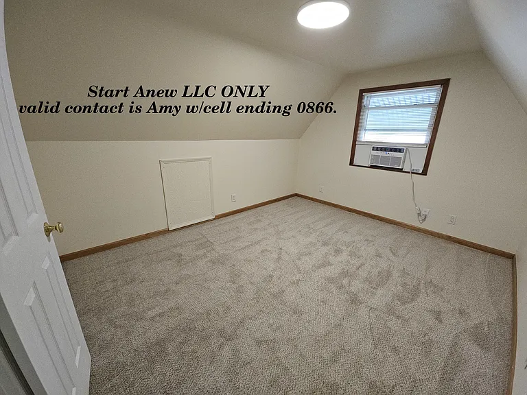 1043 Tabor Ave — Photo 9