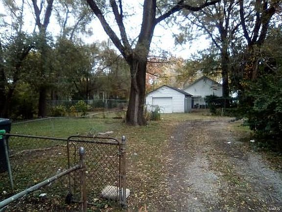 5th image of 1520 Kingshighway