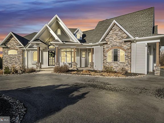 2nd image of 297 Thorley Rd