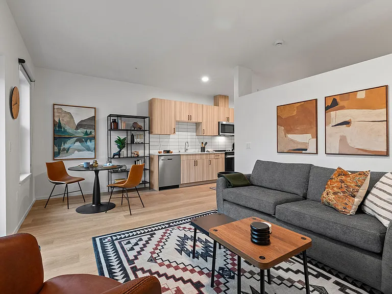 Motto Apartments — Photo 16