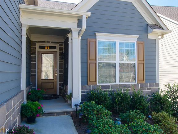2nd image of 3619 Majestic Oak Dr