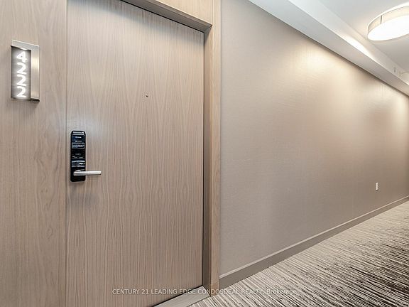 3rd image of 585 Bloor St E #4222
