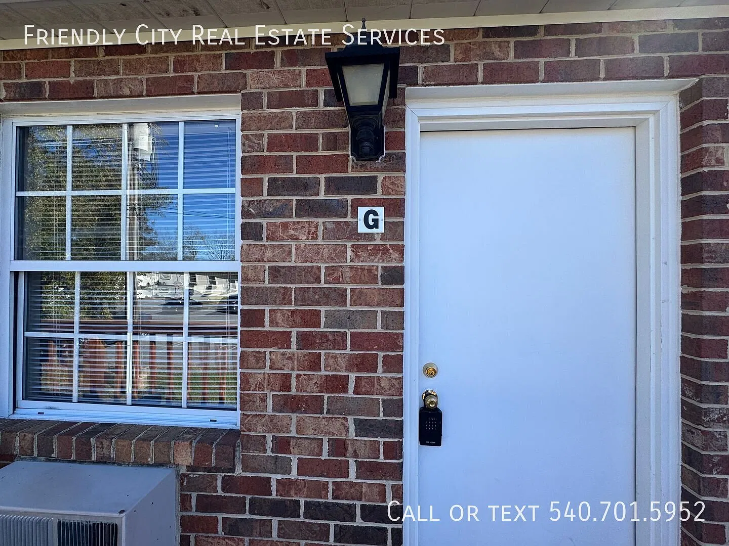 Nice 1 bedroom, 1 bath upstairs apartment — Photo 2